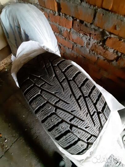 Hankook Ventus V12 Evo K110 235/65 R17