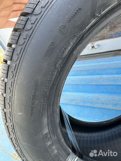 Goodyear UltraGrip 8 Performance 225/55 R17 97H