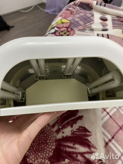 Лампа для сушки ногтей