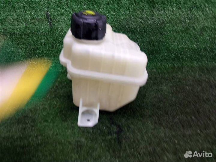 Бачок расширительный Nissan Qashqai+2 (JJ10) 2008