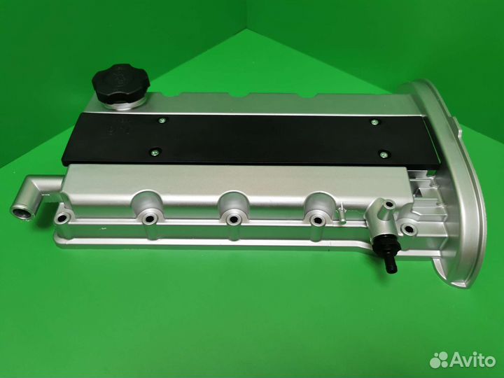 Клапанная крышка Chevrolet Lacetti Aveo Nexia