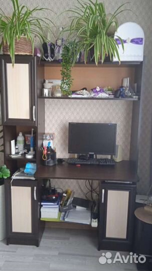 Компьютерный стол