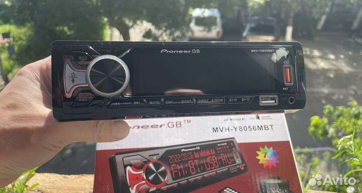 Автомагнитола с блютузом