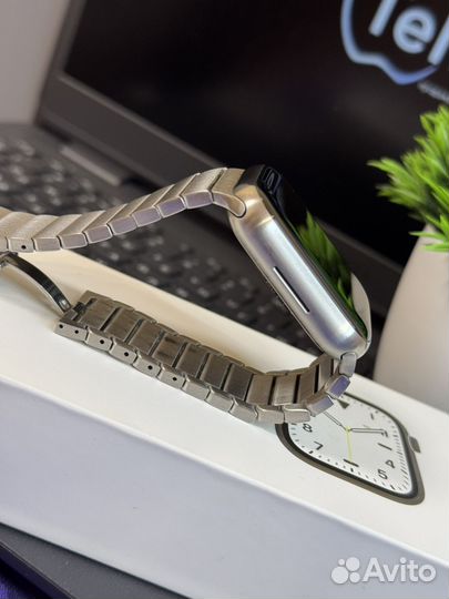 Apple watch 7 titanium case 45mm