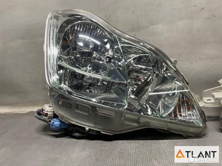 Фара передняя toyota crown