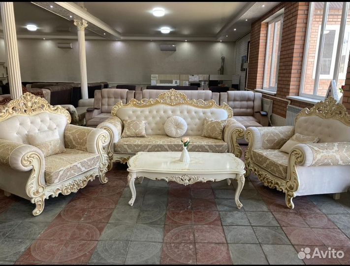 Диван и кресла