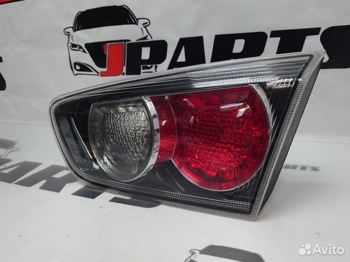 Фонарь задний Mitsubishi Lancer