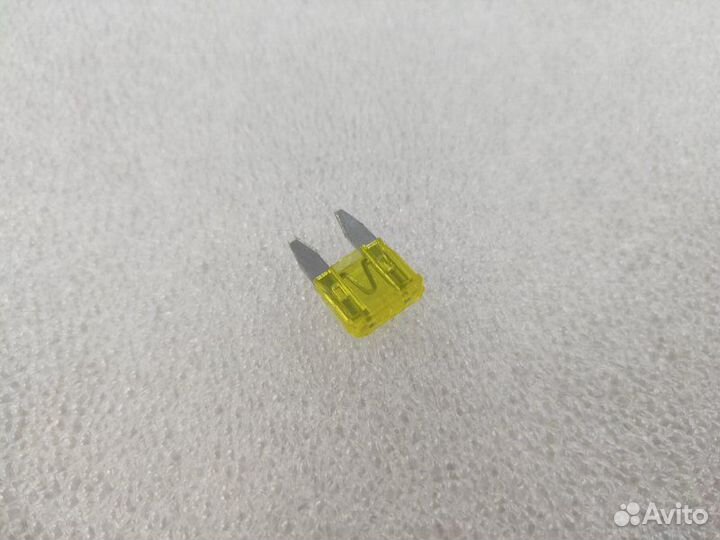 Предохранитель 20A Мини