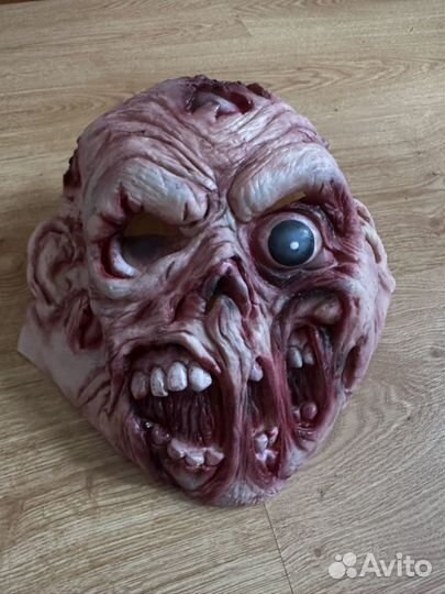 Маска на хэллоуин