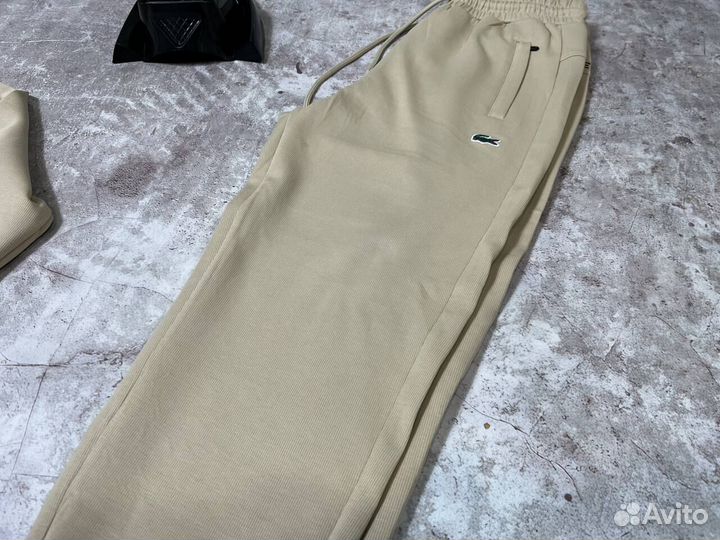 Спортивные костюмы Lacoste