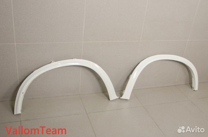 Лот DM105 Расширители (фендеры) передних крыльев B