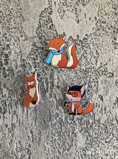 Значки пластиковые