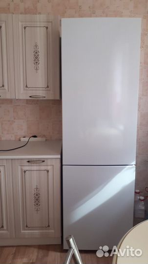 Диван новый, холодильник новый, шкаф новый