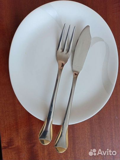 Столовые приборы новые Италия. 26 шт