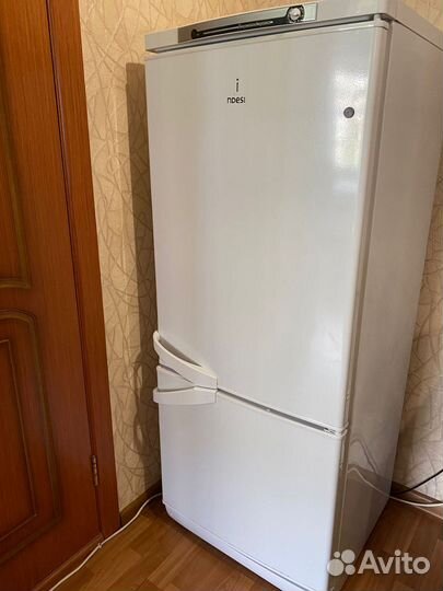 Холодильник бу indesit