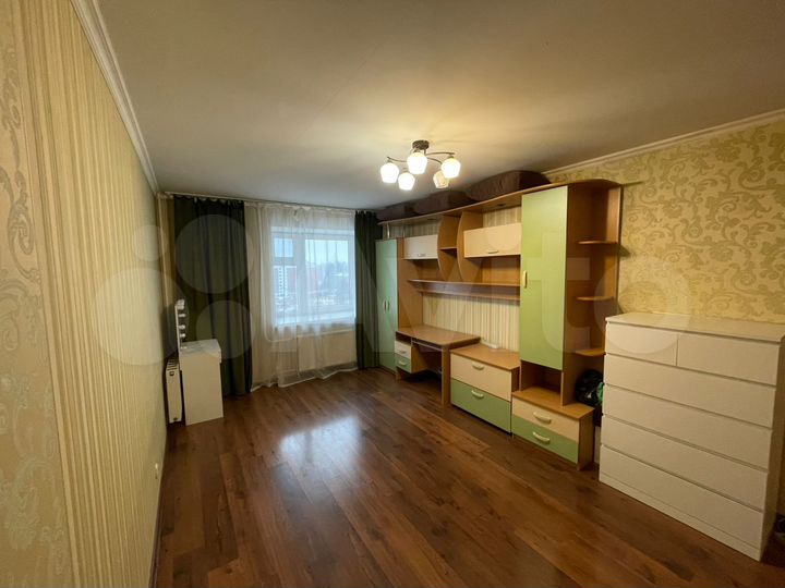 3-к. квартира, 81 м², 9/10 эт.
