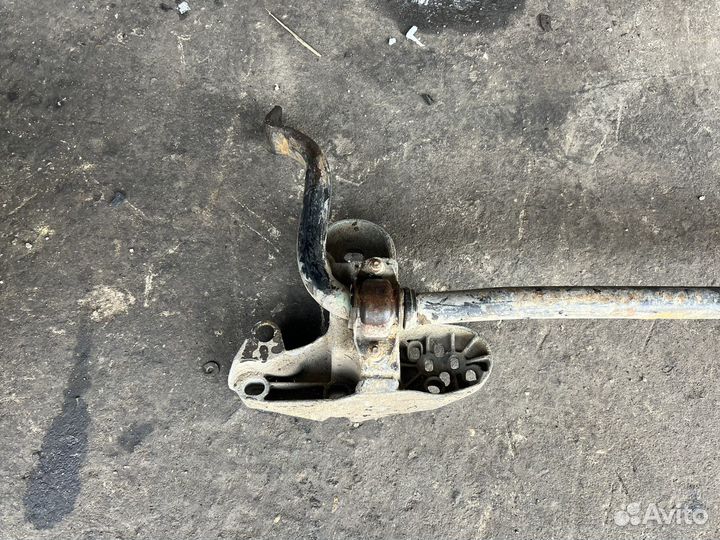 Передний стабилизатор Audi A6 C6