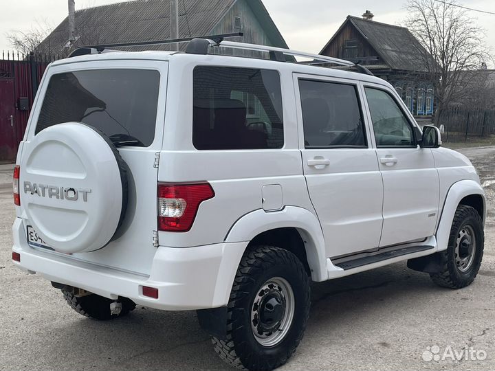 УАЗ Patriot 2.7 МТ, 2014, 115 000 км