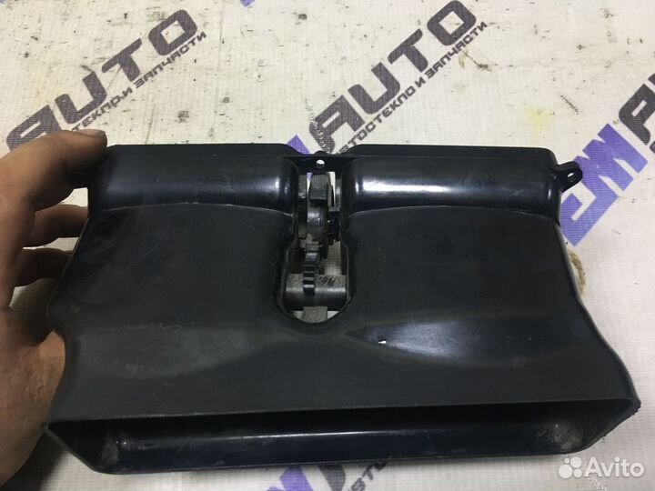 Дефлектор воздушный центральный Фиат Альбеа