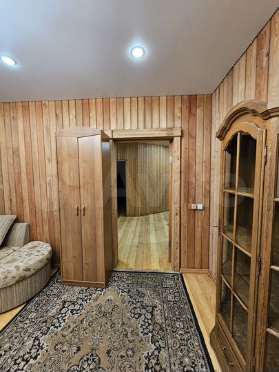 2-к. квартира, 49 м², 1/4 эт.