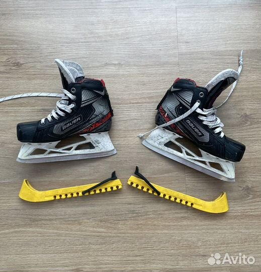 Коньки хоккейные вратарские подростковые Bauer