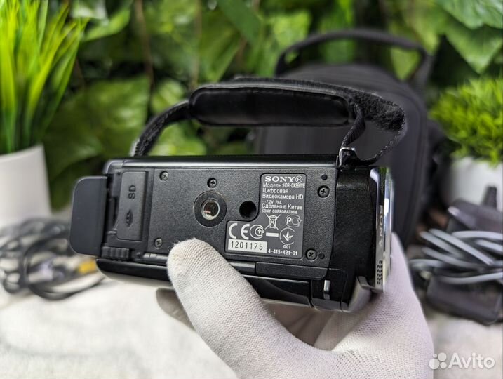 Видеокамера Sony HDR-CX260VE