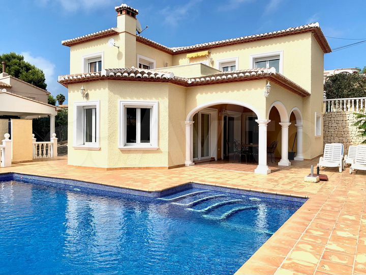 Дом 250 м² на участке 1100 м² (Испания)