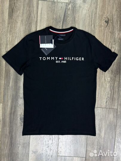 Мужская футболка Tommy Hilfiger черная новая