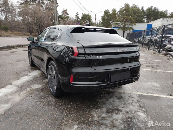 Zeekr 001 544 л.с. AT, 2023