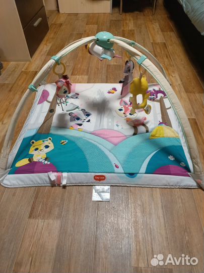 Развивающий коврик tiny love принцесса