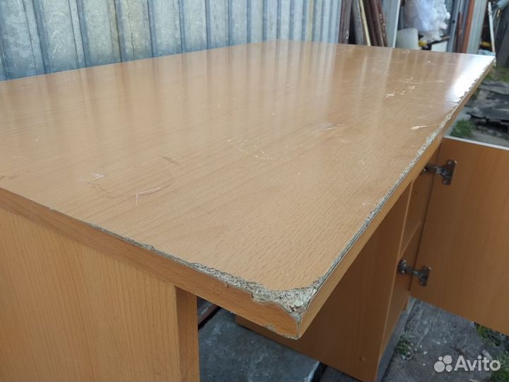 Письменный стол для школьника бу