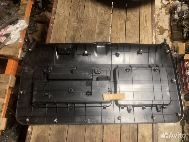 Обшивка багажника Toyota Land Cruiser Prado 150