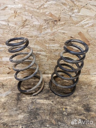 Пружины задние Hyundai Tucson 1