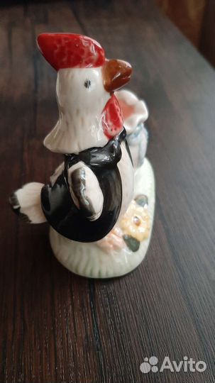 Петушок фарфоровый