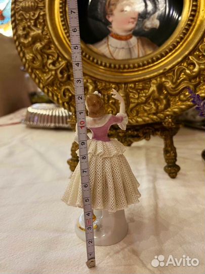 Статуэтка балерина кружевной фарфор (Germany)