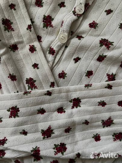 Кофточка в цветочек