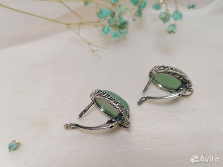 Серьги бижутерия с нефритом