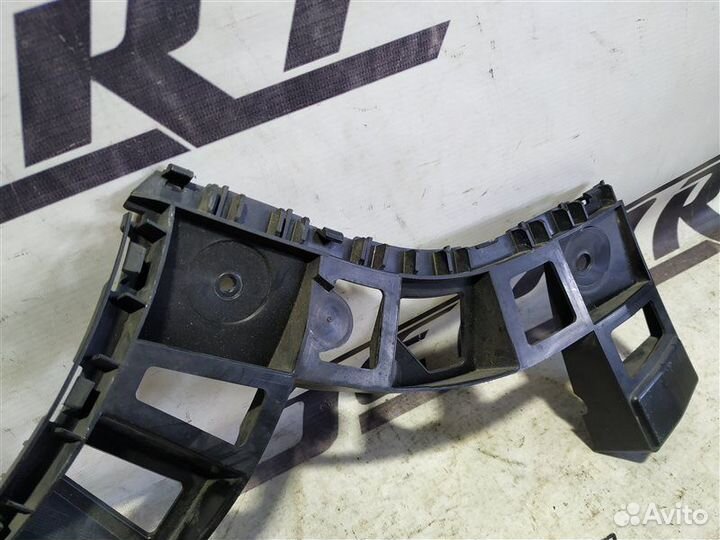 Кронштейн бампера задний правый Volkswagen Tiguan