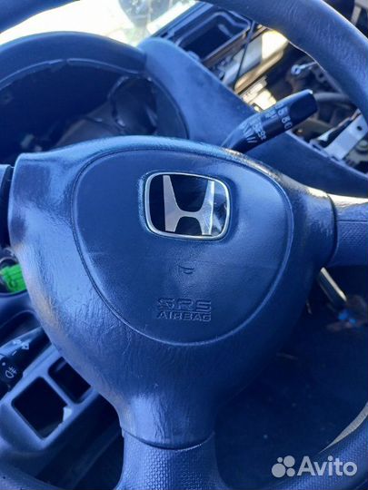 Подушка безопасности в руль Honda Civic 7 хэтчбек