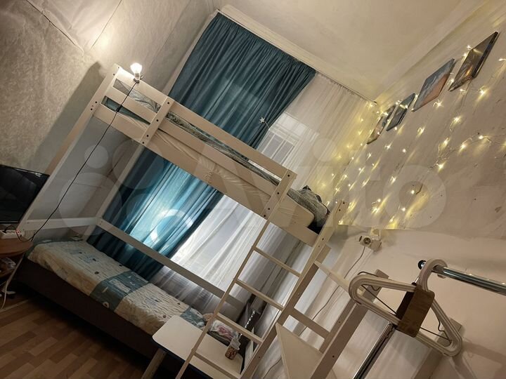 Комната 11 м² в 5-к., 1/8 эт.