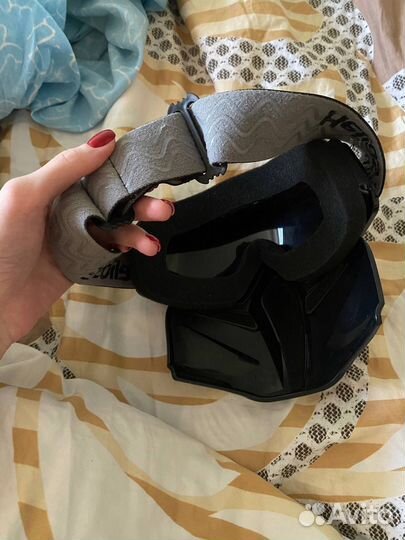 Защитные очки