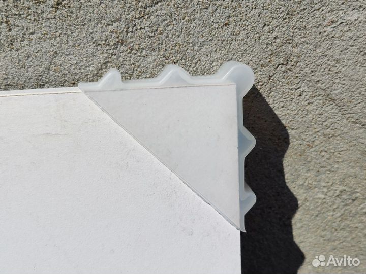 Уголки пластиковые для стекла, лдсп, мдф