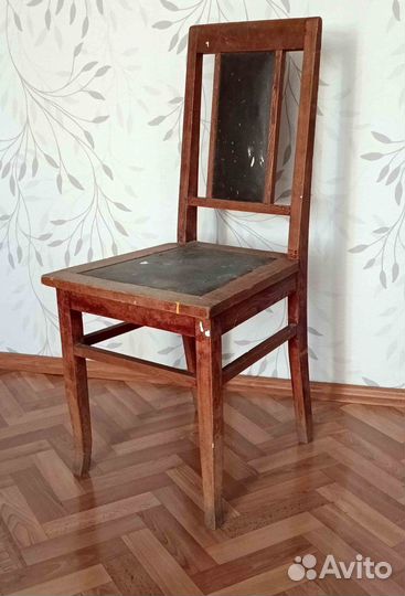 Антикварный стул