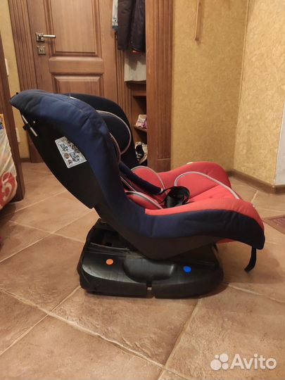 Детское автомобильное кресло от 0 до 18 кг