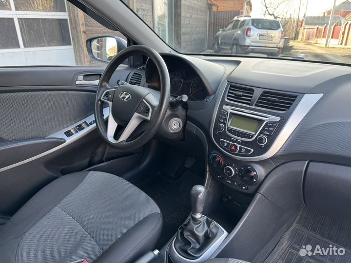 Hyundai Solaris 1.6 МТ, 2012, 140 500 км