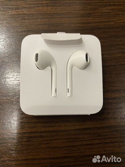 Наушники earpods