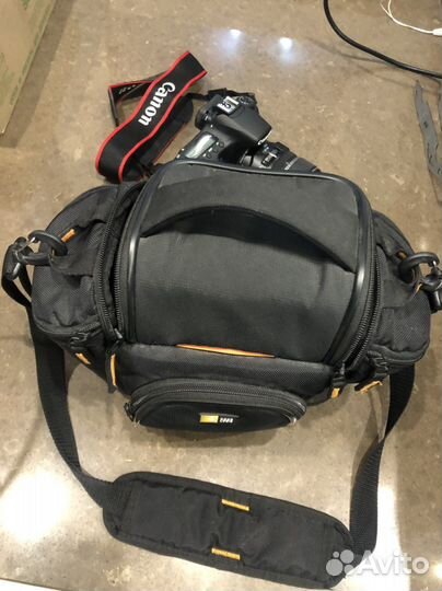 Зеркальный фотоаппарат canon