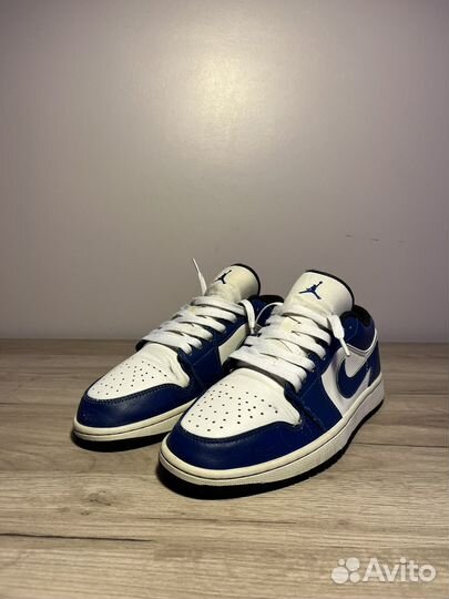 Реставрация и химчистка кроссовок