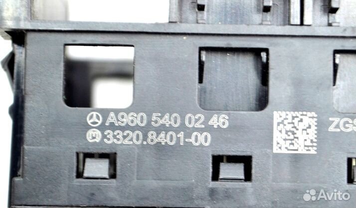 Рамка выключателей mercedes-benz Actros MP4 1842