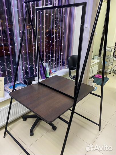 Двустороннее зеркало-стойка